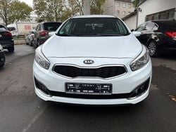 Weiß Gebraucht 2018 Kia Ceed Sportswagon Kombi | 7.999 € (Superpreis)