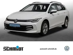 Pure white Gebraucht 2024 VW Golf VIII Life Kombi | 22.998 € (Guter Preis)