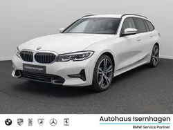 Alpinweiss uni300schwarz Gebraucht 2022 BMW 330 Sport Line Limousine | 34.499 € (Guter Preis)