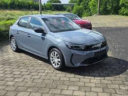 Grau Gebraucht 2024 Opel Corsa Basis Limousine | 17.300 € (Fairer Preis)