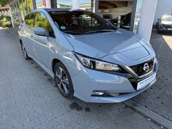 Grau Gebraucht 2021 Nissan Leaf N-Connecta Kleinwagen | 14.950 € (Fairer Preis)