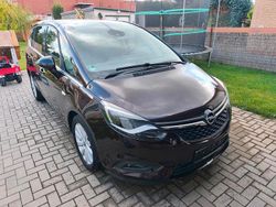 Braun Gebraucht 2017 Opel Zafira Tourer Van / Kleinbus | 9.000 € (Superpreis)