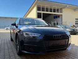 Blau Gebraucht 2017 Audi A4 Limousine | 15.000 € (Teuer)