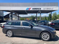 Grau Gebraucht 2022 BMW 320 Sport Line Kombi | 25.900 € (Superpreis)