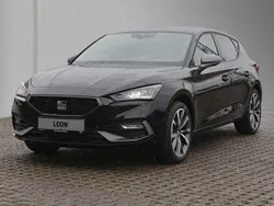 Midnight schwarz metallic Neu 2025 Seat Leon FR Kombi | 34.970 € (Etwas zu teuer)