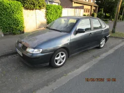 Gebraucht 2001 Seat Cordoba Limousine | 999 €