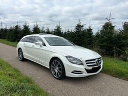 Weiß Gebraucht 2013 Mercedes CLS350 Shooting Brake Kombi | 18.400 € (Fairer Preis)