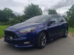 Blau Gebraucht 2015 Ford Focus ST Kombi | 14.490 € (Fairer Preis)