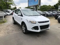 Weiß Gebraucht 2015 Ford Kuga SYNC Edition SUV | 8.950 € (Fairer Preis)