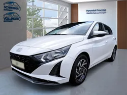 Weiß Neu 2025 Hyundai i20 Trend Limousine | 19.990 € (Guter Preis)