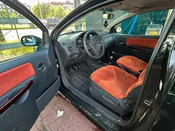 Schwarz Gebraucht 2007 Citroën C2 Kleinwagen | 600 €