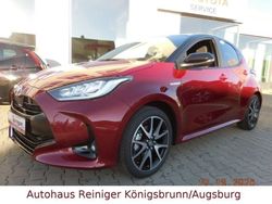 Rot metallic Gebraucht 2022 Toyota Yaris Hybrid Style Kleinwagen | 29.999 €