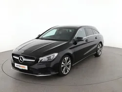 Schwarz Gebraucht 2017 Mercedes CLA200 Shooting Brake Kombi | 18.290 € (Fairer Preis)