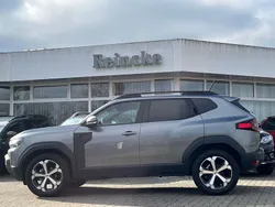 Grau Neu 2024 Dacia Duster Journey SUV | 28.790 € (Etwas zu teuer)