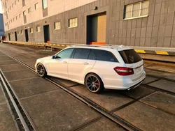 Weiß Gebraucht 2011 Mercedes E63 AMG AMG Kombi | 33.000 € (Fairer Preis)