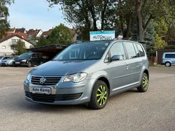 Grau Gebraucht 2007 VW Touran Trendline Van / Kleinbus | 3.890 € (Etwas zu teuer)