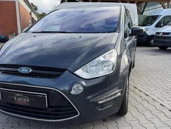 Grau Gebraucht 2010 Ford S-MAX Titanium Van / Kleinbus | 2.999 € (Guter Preis)