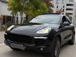 Schwarz Gebraucht 2018 Porsche Cayenne Platinum Edition SUV | 41.990 € (Teuer)