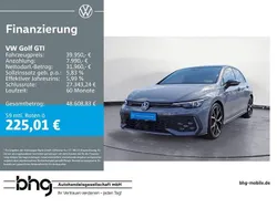 Grau Gebraucht 2024 VW Golf VIII GTI Limousine | 38.970 € (Fairer Preis)