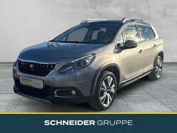 Grau Gebraucht 2018 Peugeot 2008 Allure SUV | 12.490 € (Etwas zu teuer)