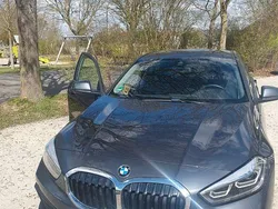 Grau Gebraucht 2020 BMW 118 Comfort Edition Kleinwagen | 17.900 € (Fairer Preis)