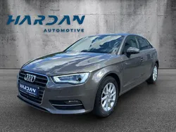 Grau Gebraucht 2014 Audi A3 Sportback Attraction Limousine | 11.490 € (Fairer Preis)