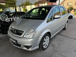Silber Gebraucht 2009 Opel Meriva Van / Kleinbus | 4.290 € (Etwas zu teuer)