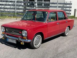 Rot Gebraucht 1973 Fiat 124 Limousine | 11.000 €