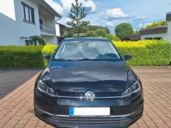 Schwarz Gebraucht 2018 VW Golf VII Comfortline Limousine | 13.900 € (Fairer Preis)