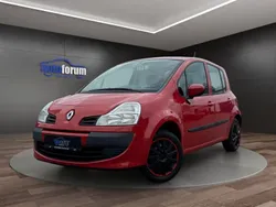 Rot Gebraucht 2010 Renault Modus Expression Van / Kleinbus | 4.490 € (Etwas zu teuer)