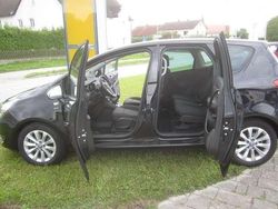 Karbonschwarz Gebraucht 2016 Opel Meriva drive Van / Kleinbus | 9.500 € (Etwas zu teuer)