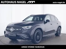 Grau Gebraucht 2023 Mercedes GLC400d SUV | 75.750 € (Teuer)