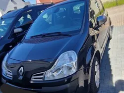 Schwarz Gebraucht 2011 Renault Modus Night&Day Van / Kleinbus | 4.695 € (Fairer Preis)