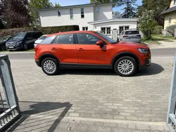Orange Gebraucht 2017 Audi Q2 Design SUV | 19.500 € (Fairer Preis)
