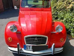 Rot Gebraucht 1984 Citroën 2CV Limousine | 13.084 €