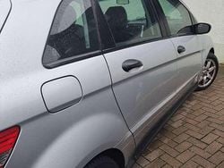 Gebraucht 2006 Mercedes B180 Van / Kleinbus | 3.250 € (Superpreis)