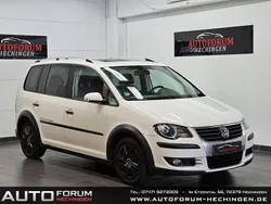 Candyweiß Gebraucht 2009 VW Touran Cross Van / Kleinbus | 3.990 € (Superpreis)