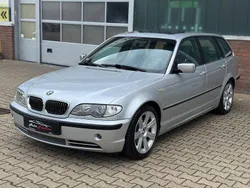 Silber Gebraucht 2002 BMW 330 Sport Line Kombi | 11.950 € (Teuer)