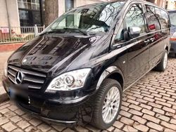 Schwarz Gebraucht 2012 Mercedes Viano Van / Kleinbus | 22.222 € (Teuer)