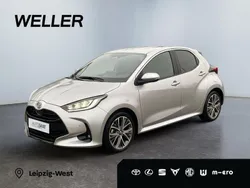 Silber Gebraucht 2024 Toyota Yaris Hybrid Style Kleinwagen | 24.290 € (Superpreis)