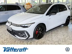 Weiss Neu 2025 VW Golf VIII GTI Limousine | 50.550 € (Teuer)