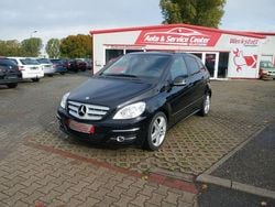 Schwarz Gebraucht 2011 Mercedes B200 Van / Kleinbus | 7.990 € (Etwas zu teuer)