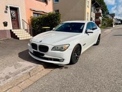 Weiß Gebraucht 2012 BMW 730 Limousine | 8.500 € (Fairer Preis)
