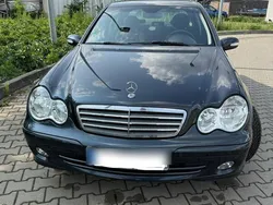 Blau Gebraucht 2004 Mercedes C180 Classic Limousine | 3.499 € (Fairer Preis)