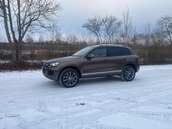 Braun Gebraucht 2012 VW Touareg Terrain Tech SUV | 13.850 € (Guter Preis)