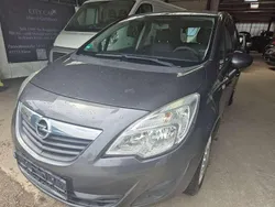 Karbongrau Gebraucht 2012 Opel Meriva Edition Van / Kleinbus | 2.890 € (Etwas zu teuer)