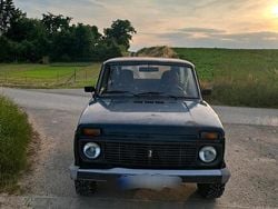 Grün Gebraucht 2007 Lada niva SUV | 2.200 € (Fairer Preis)