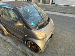Grau Gebraucht 2001 Smart ForTwo Cabrio Cabrio | 950 €