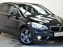 Schwarz Gebraucht 2015 BMW 220 Gran Tourer Sport Line Van / Kleinbus | 20.999 € (Etwas zu teuer)