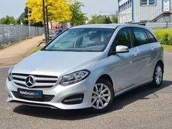 Silber Gebraucht 2015 Mercedes B180 Van / Kleinbus | 11.499 € (Superpreis)